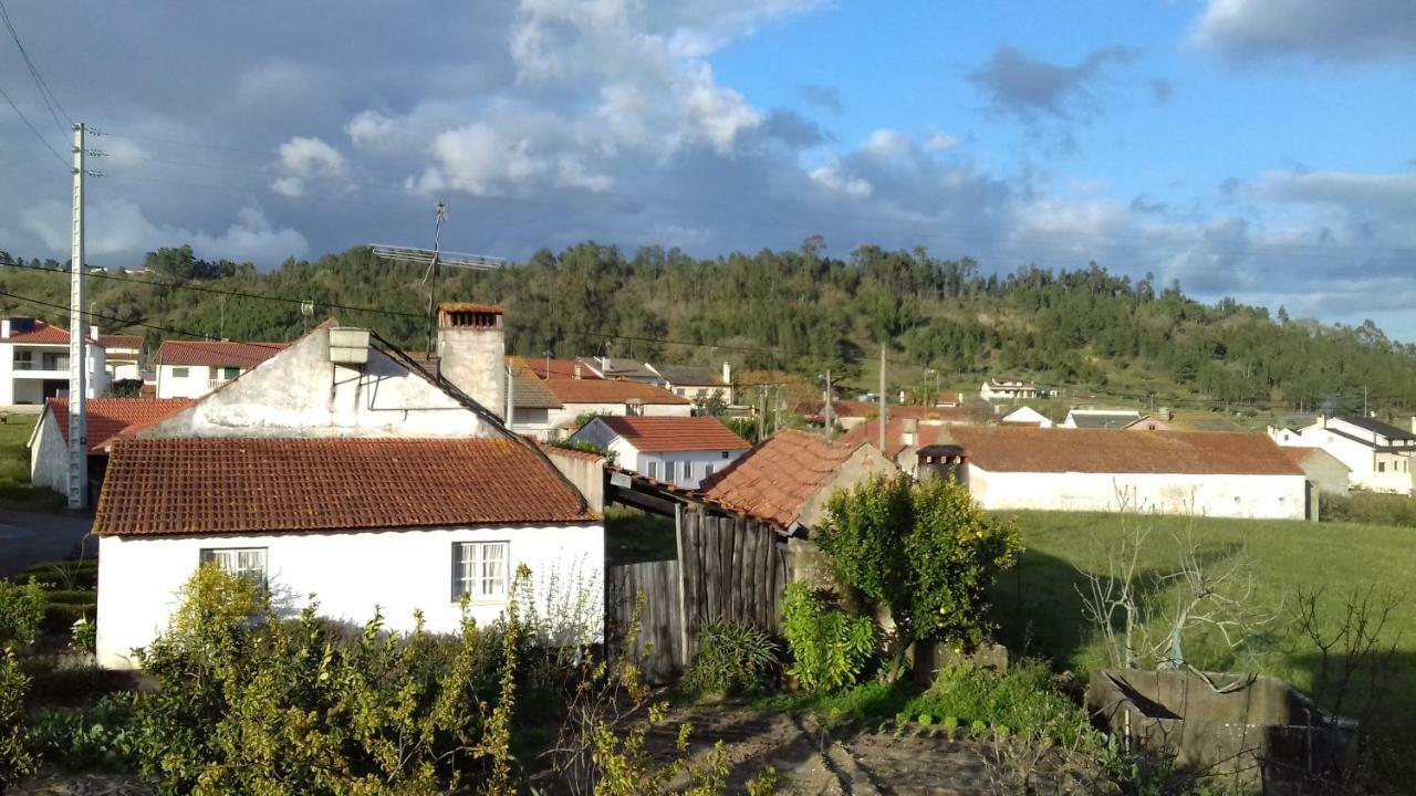 Charming Country House Ourém Buitenkant foto